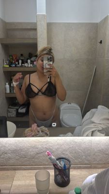 Tengo tantas ganas de meterme los dedos en mi cuca