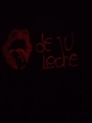 Esto es lo que encuentras en un curto oscuro, cuando te das un paseo inmoral por la ciudad