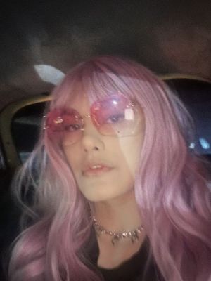 BUSCO DADDY, SOY MASCOTA Y SUMISA